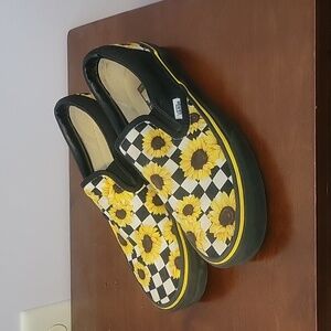 Women's 5 1/2 Custom Sunflower Vans